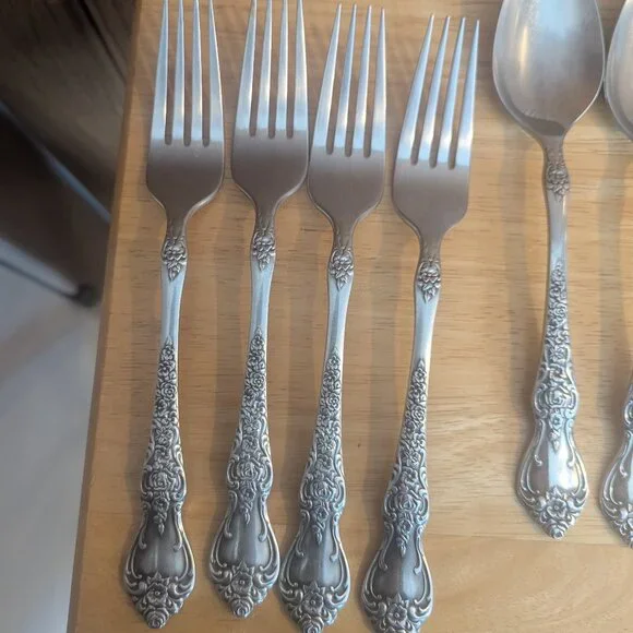 International LA FRANCE Decorator Stainless Silverware Flatware Dinner-20 Piece - Picture 3 of 8